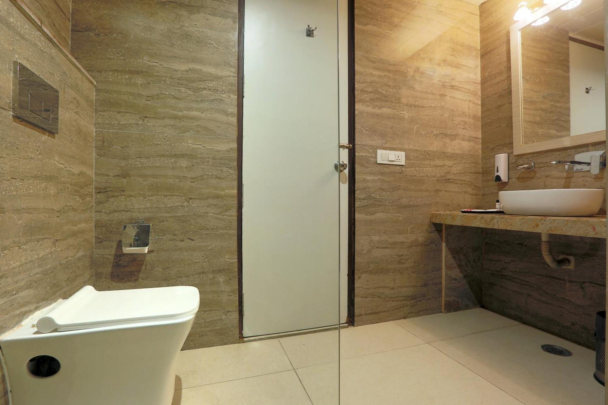 Hotel Aerostay Residency Igi Airport Delhi Нью-Дели Экстерьер фото