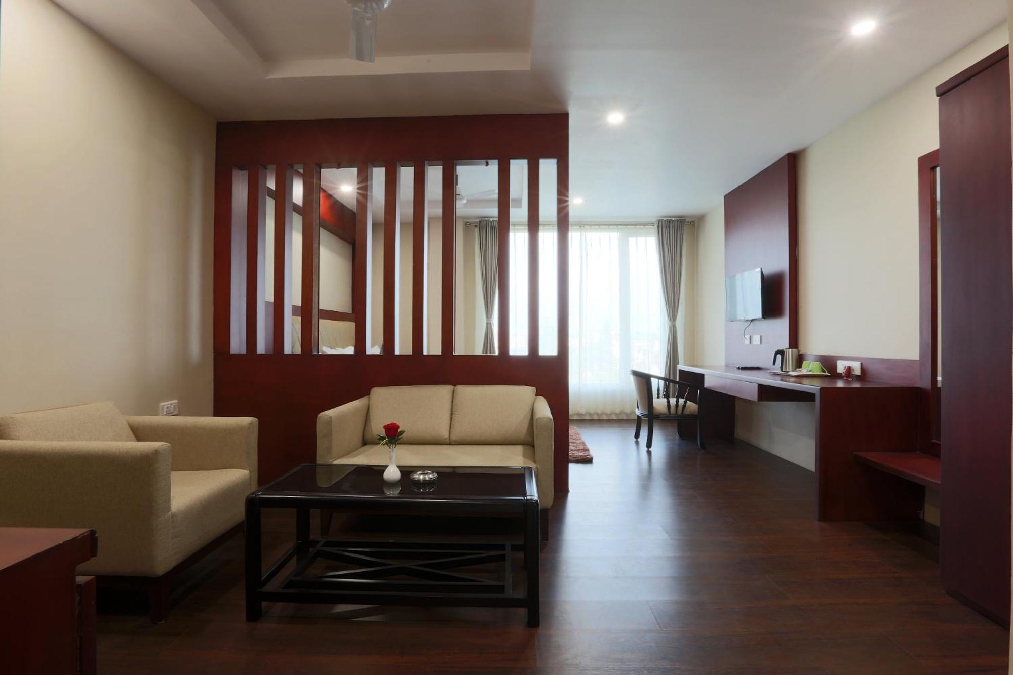 Hotel Aerostay Residency Igi Airport Delhi Нью-Дели Экстерьер фото