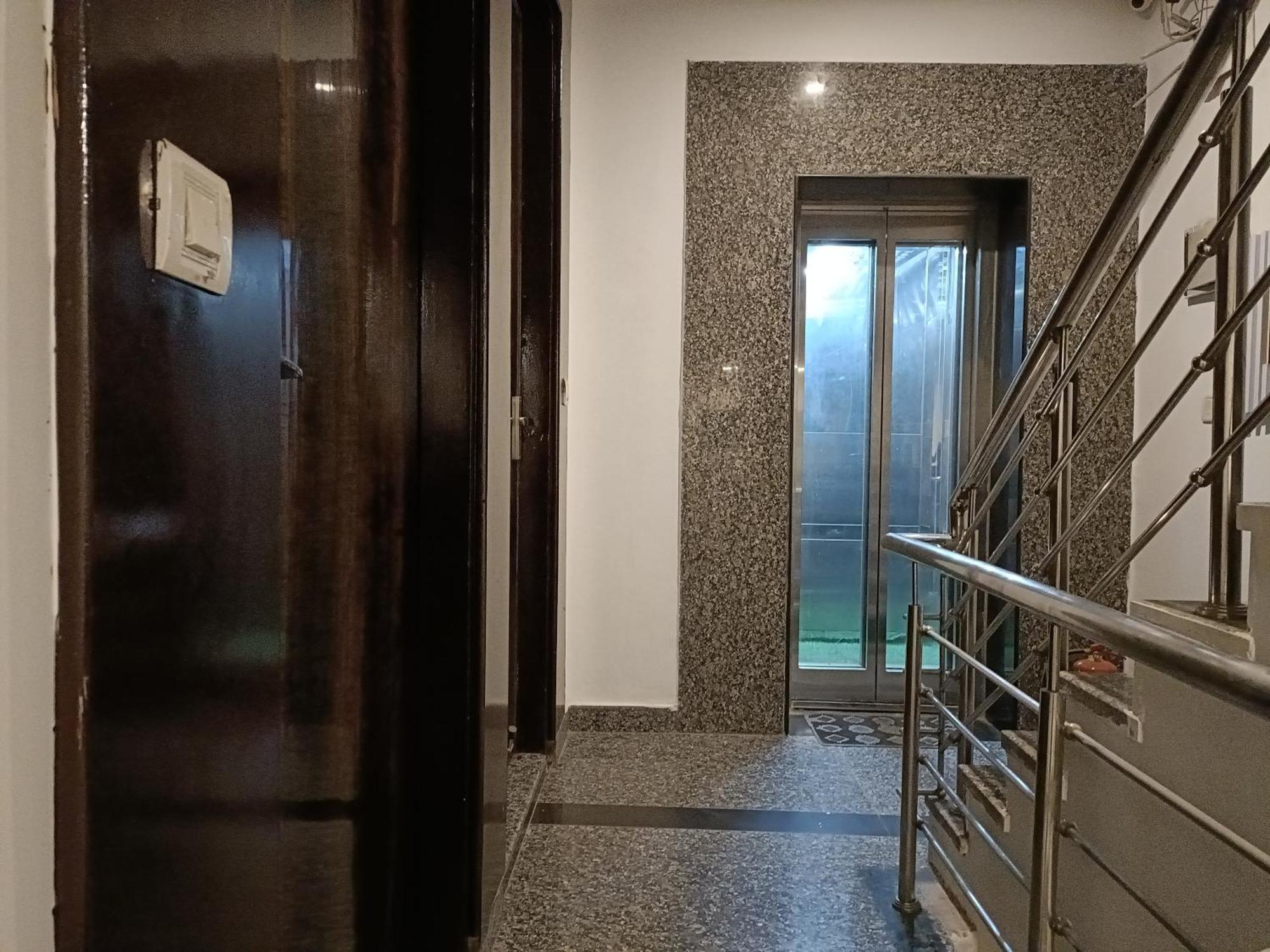 Hotel Aerostay Residency Igi Airport Delhi Нью-Дели Экстерьер фото